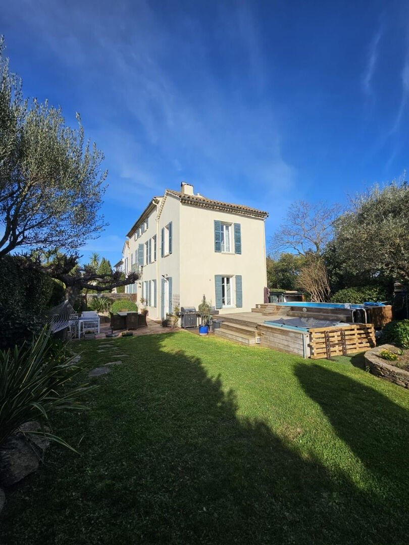 Villa in Ouest, Cogolin, France 2 - 18405490