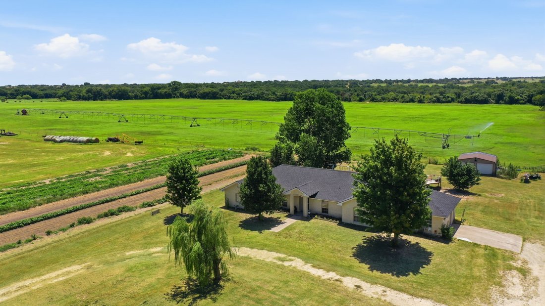Farm Ranch in Stephenville, Texas, United States 4 - 18403957