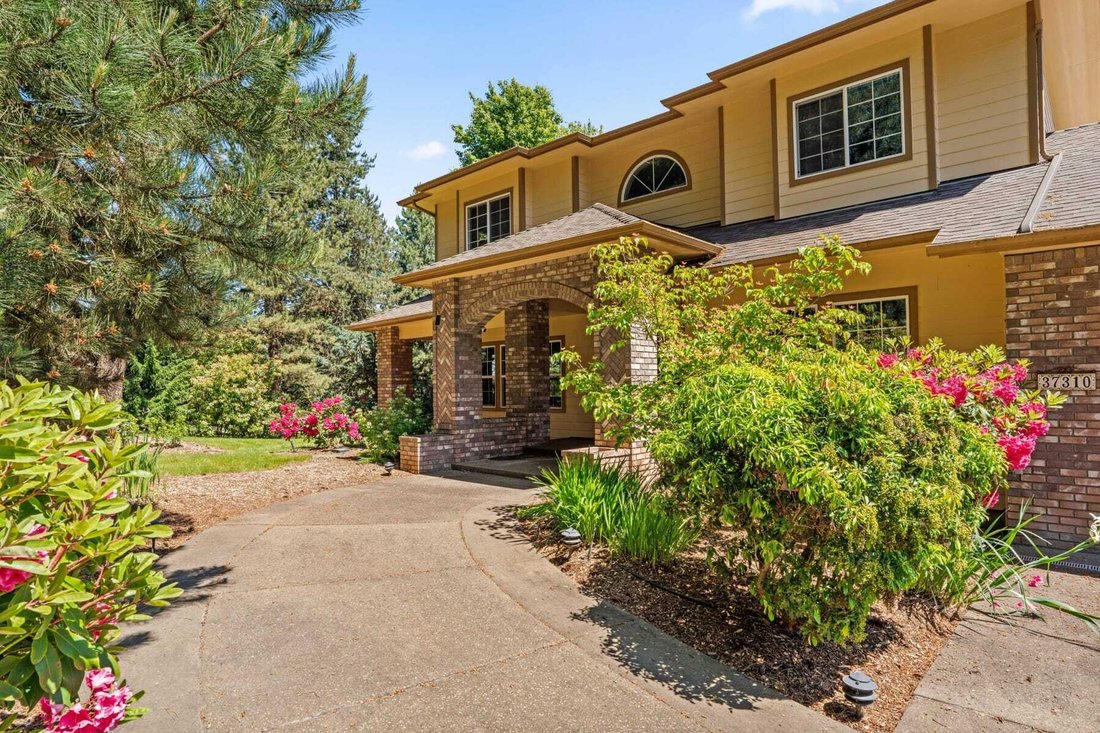 House in Lebanon, Oregon, United States 5 - 17311617