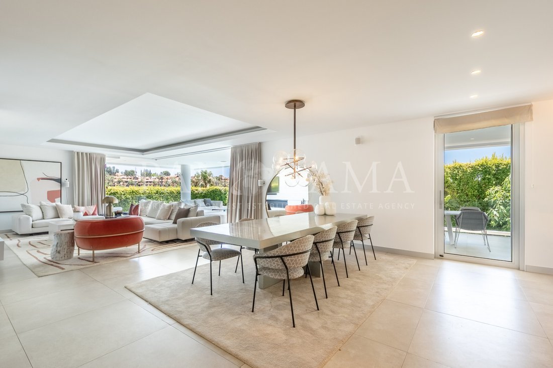 Villa in Estepona, Andalusia, Spain 3 - 18404584