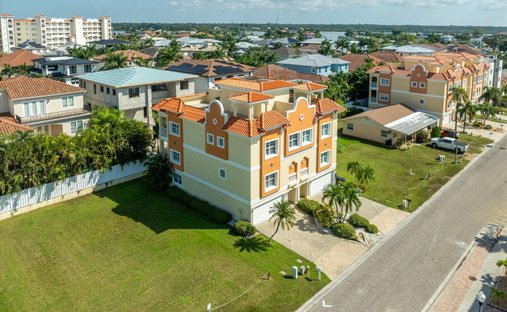 Townhouse in Madeira Beach, Florida, United States 1