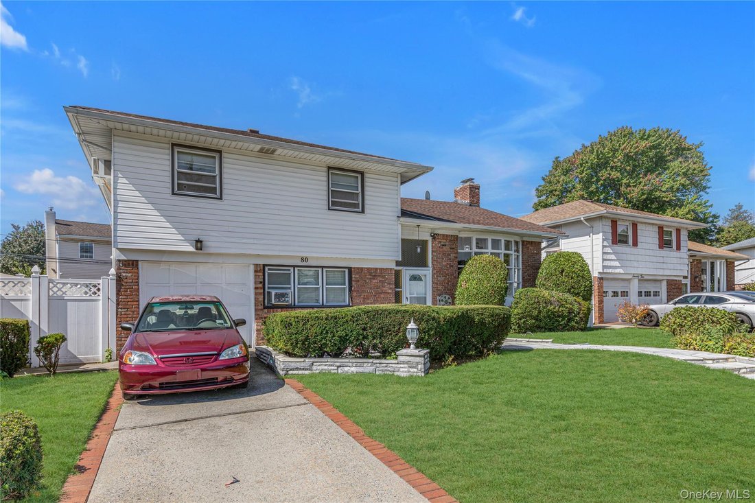 House in East Meadow, New York, United States 2 - 18402795