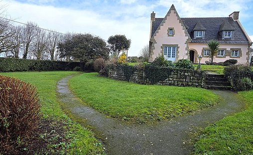Villa en Plonévez-Porzay, Bretaña, Francia 1