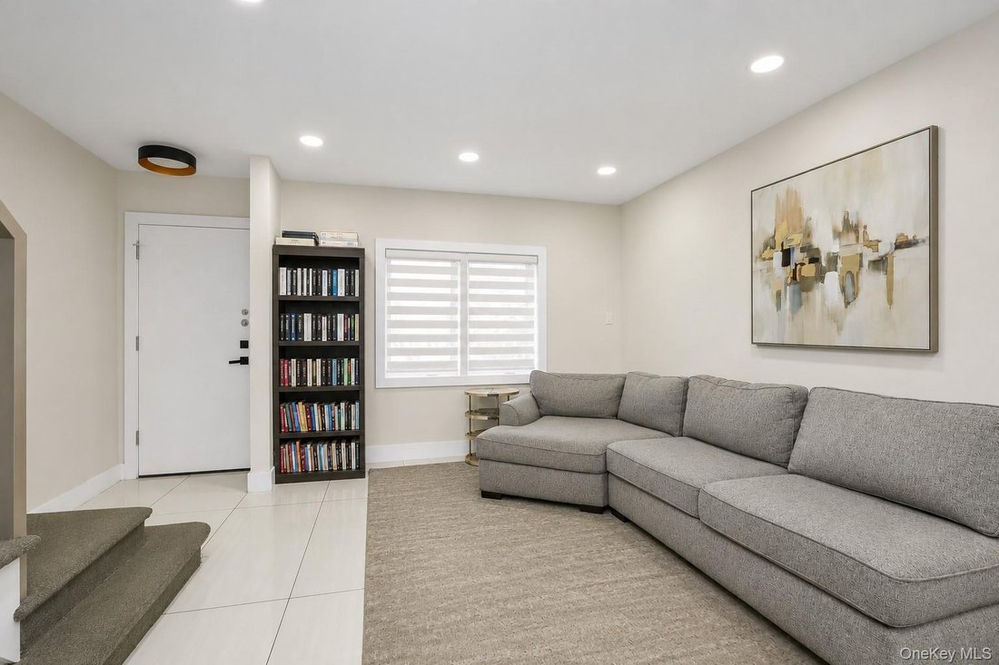 House in New York, New York, United States 4 - 18407050