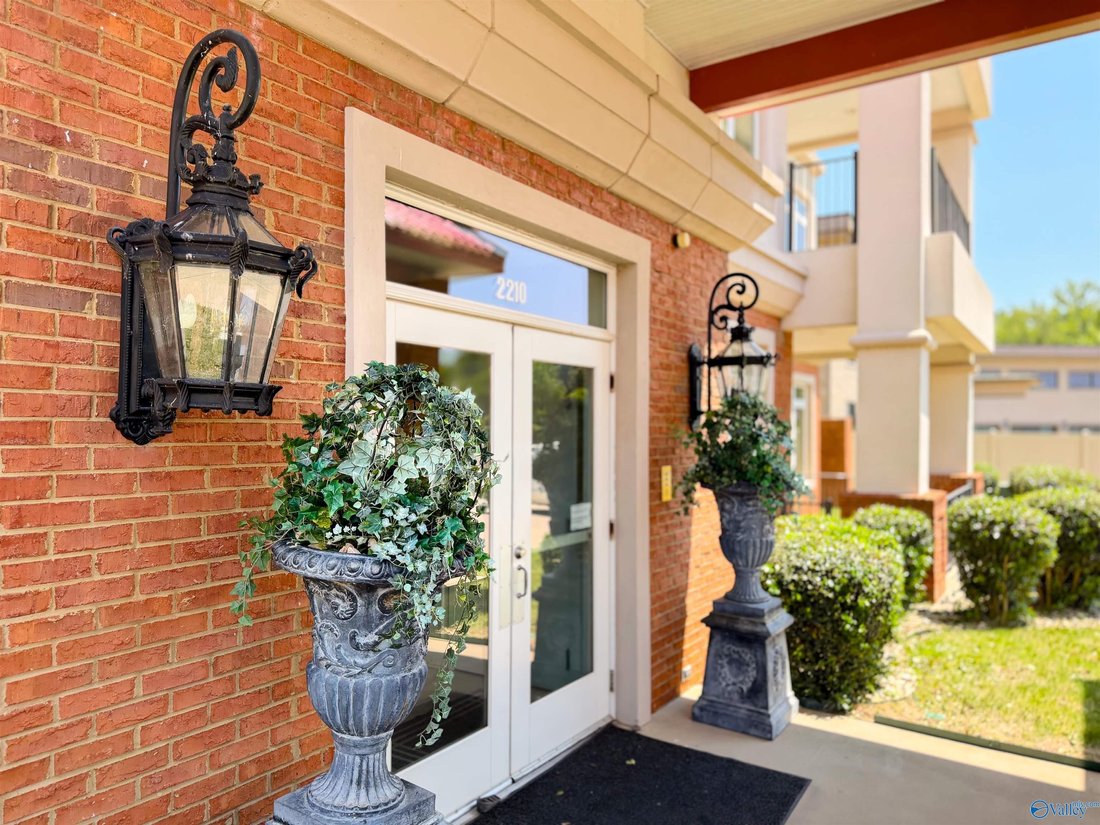Condo in Sheffield, Alabama, United States 4 - 18402726