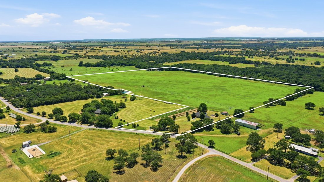 Farm Ranch in Stephenville, Texas, United States 3 - 18403957