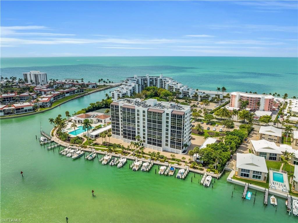 Condo in Naples, Florida, United States 1 - 18405236