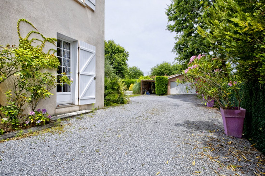 Villa in Saint-Laurent-Medoc, Nouvelle-Aquitaine, France 3 - 18405498