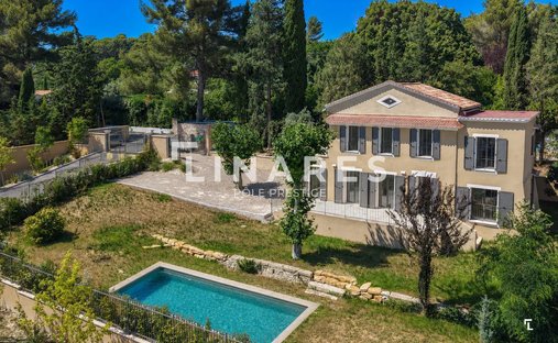 Casa a Mazenod-Bellevue-Saint Donat-Banon, Aix-en-Provence, Francia 1