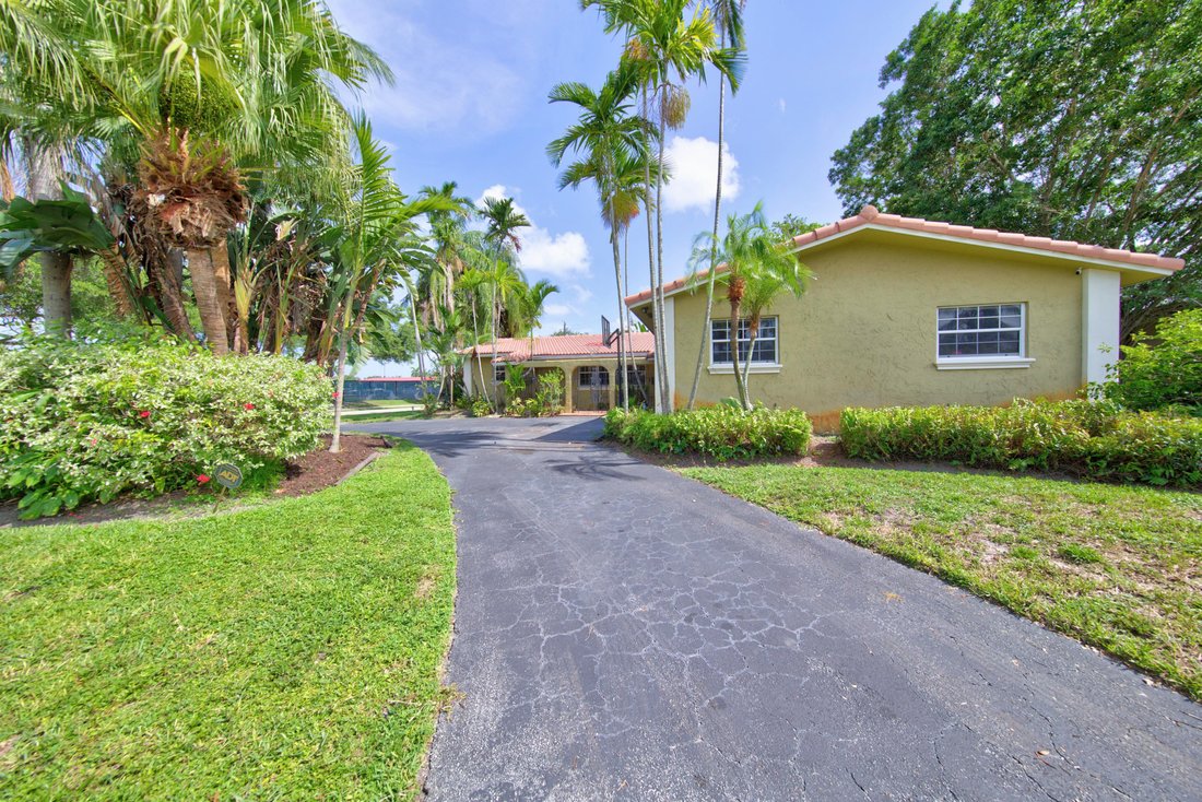 House in Hollywood, Florida, United States 3 - 18402651