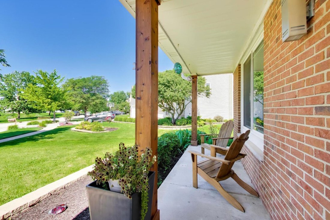 House in Crystal Lake, Illinois, United States 2 - 18403438