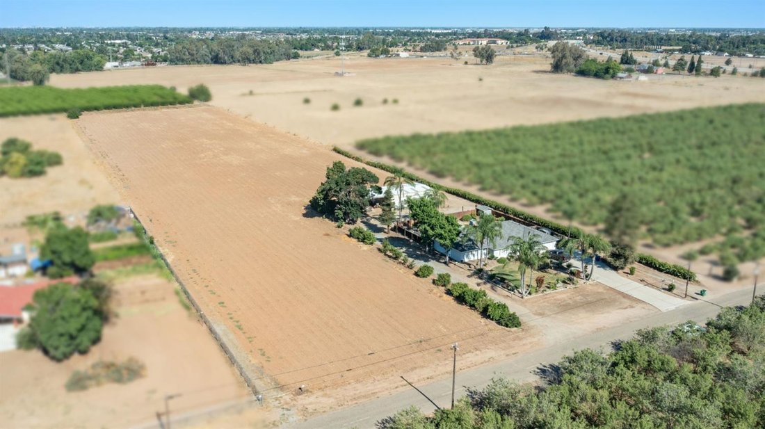 House in Fresno, California, United States 3 - 18416513