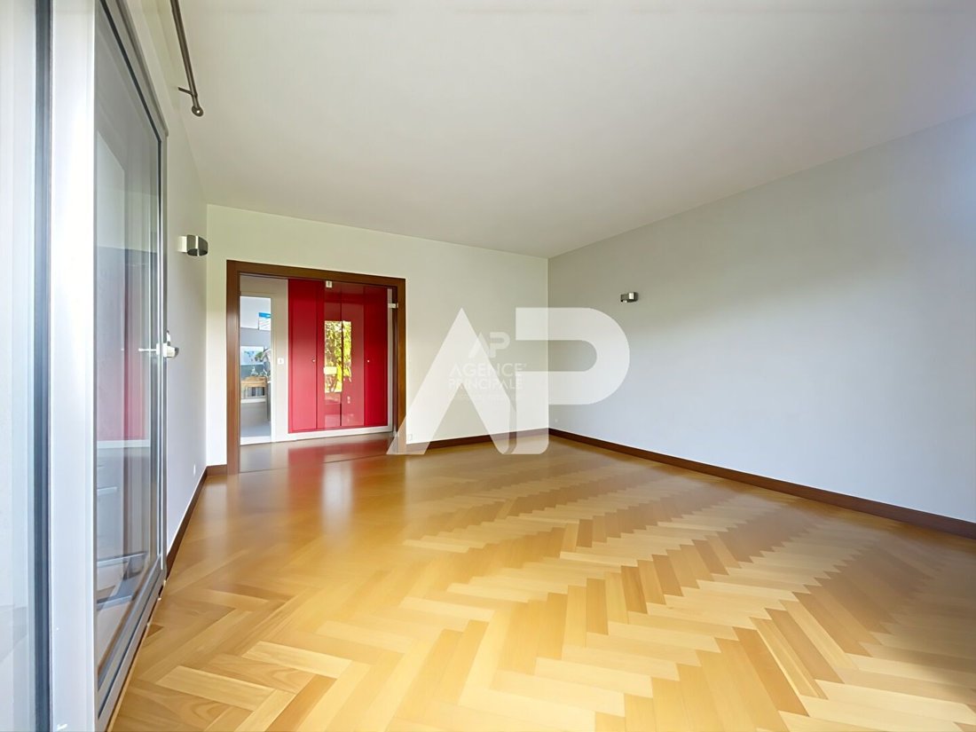 Apartment in Chatou, Ile-de-France, France 2 - 18407548