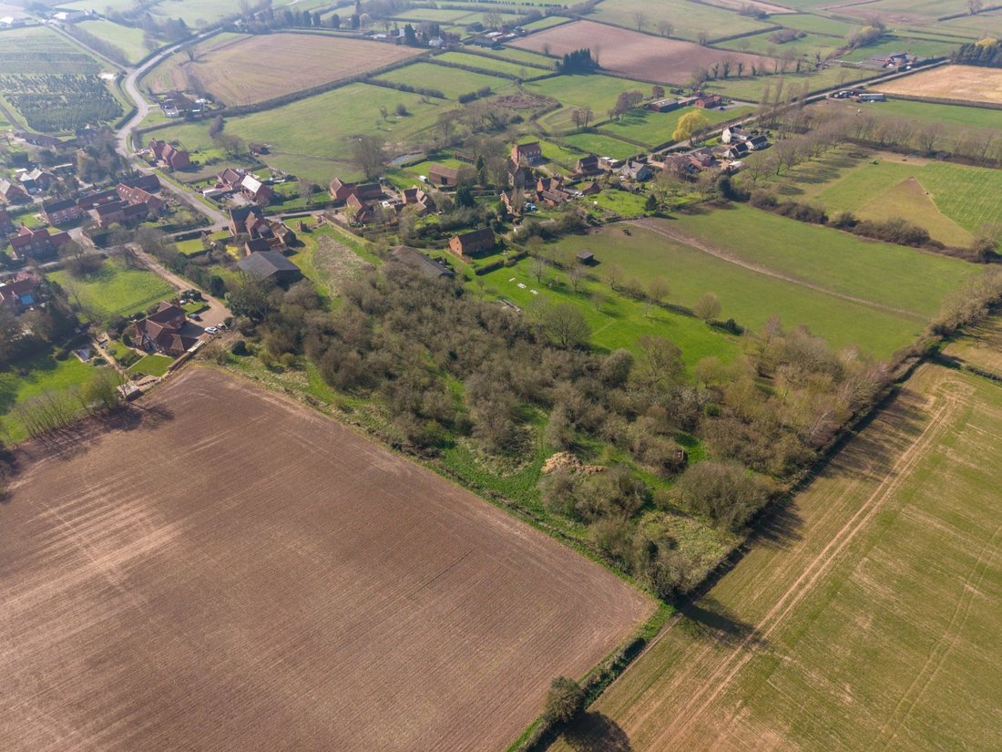 Nottinghamshire, England 2 - 18402922