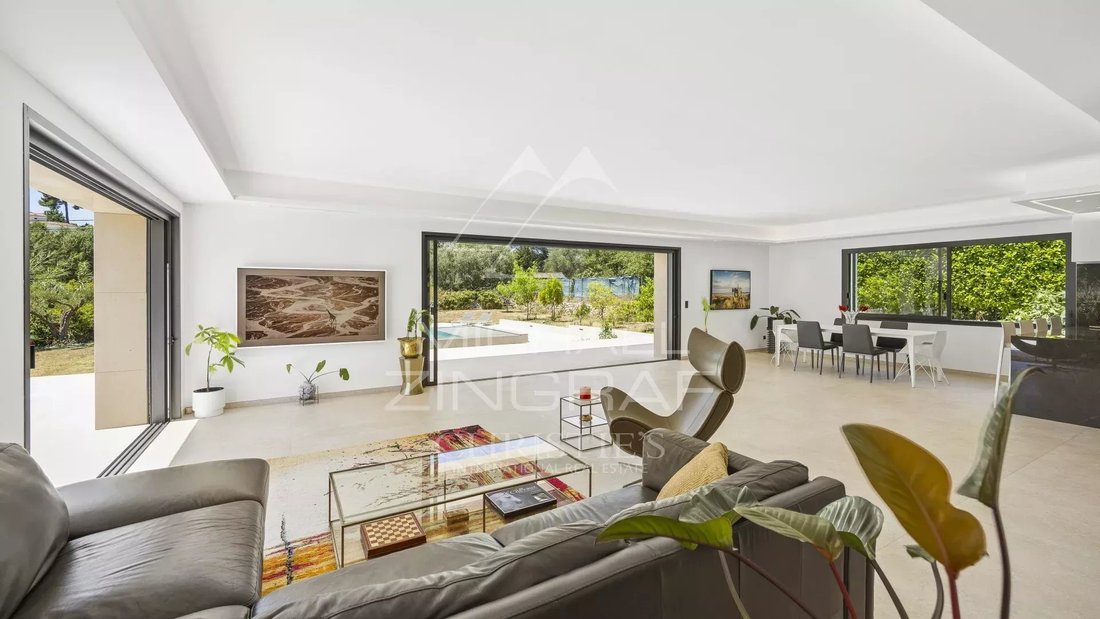Villa in Valbonne, Provence-Alpes-Côte d'Azur, France 4 - 18405099