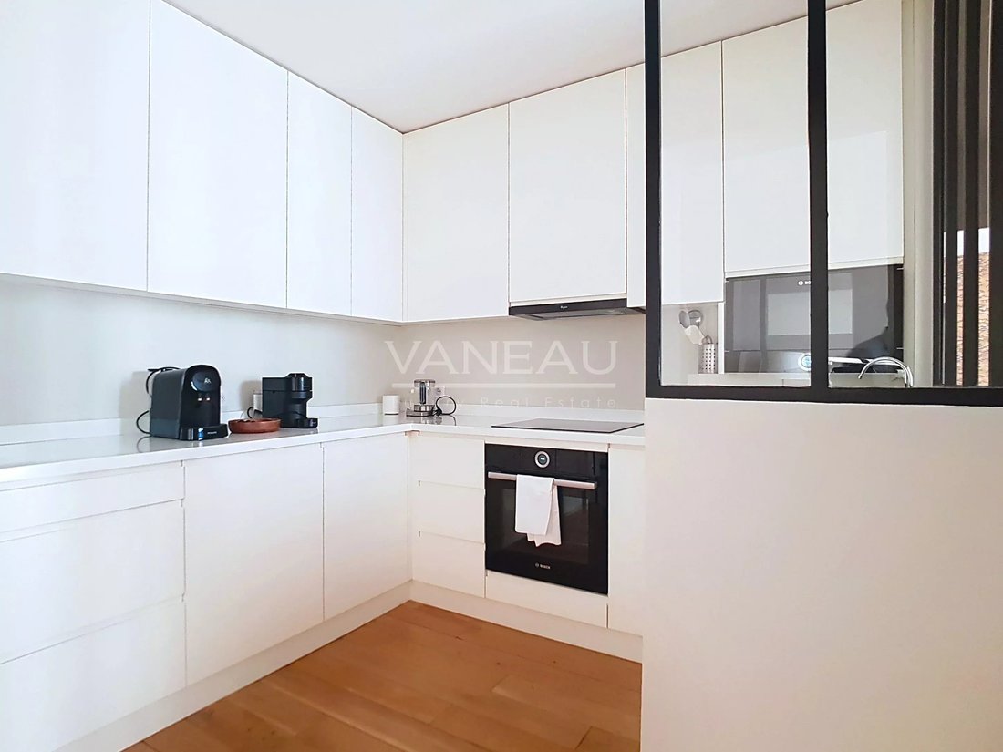Apartment in Saint Thomas d'Aquin, Paris 7e Arrondissement, Paris 5 - 18405062