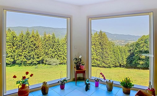 House in Saint-Andre-de-Boege, Auvergne-Rhône-Alpes, France 1