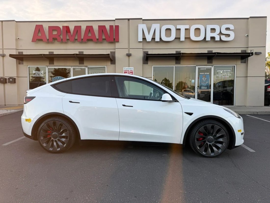 Suv in Sacramento, CA, United States 4 - 18414057