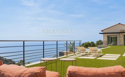 Villa in Cabbe-Saint Roman, Roquebrune-Cap-Martin, France 1