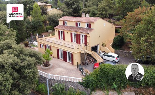 Villa in Nartelle-Noyer-Bellevue-bd des Sardinaux, Sainte-Maxime, France 1