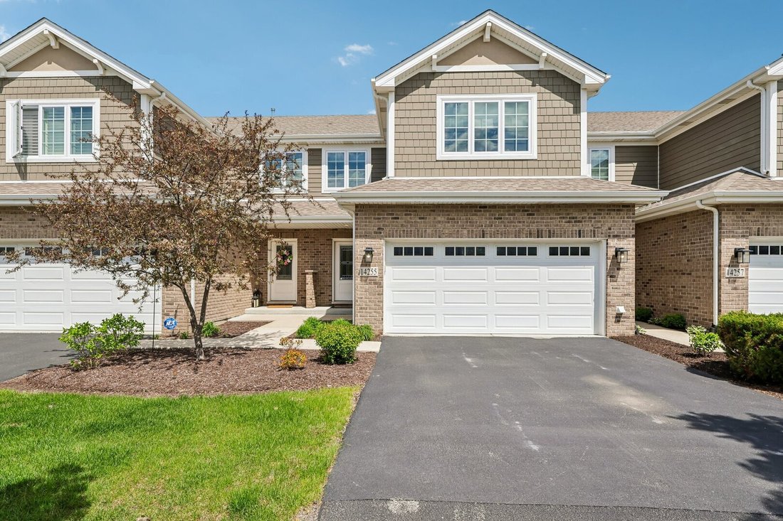 Townhouse in Lemont, Illinois, United States 1 - 18403423