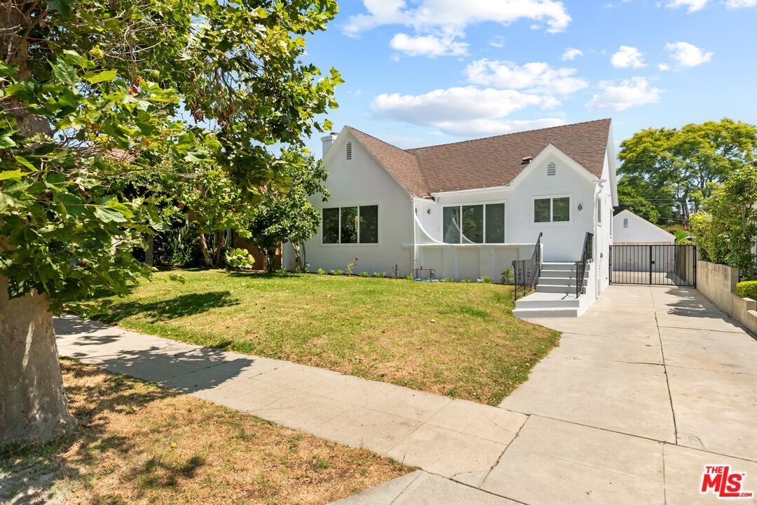 Los Angeles, California, United States 1 - 18409142