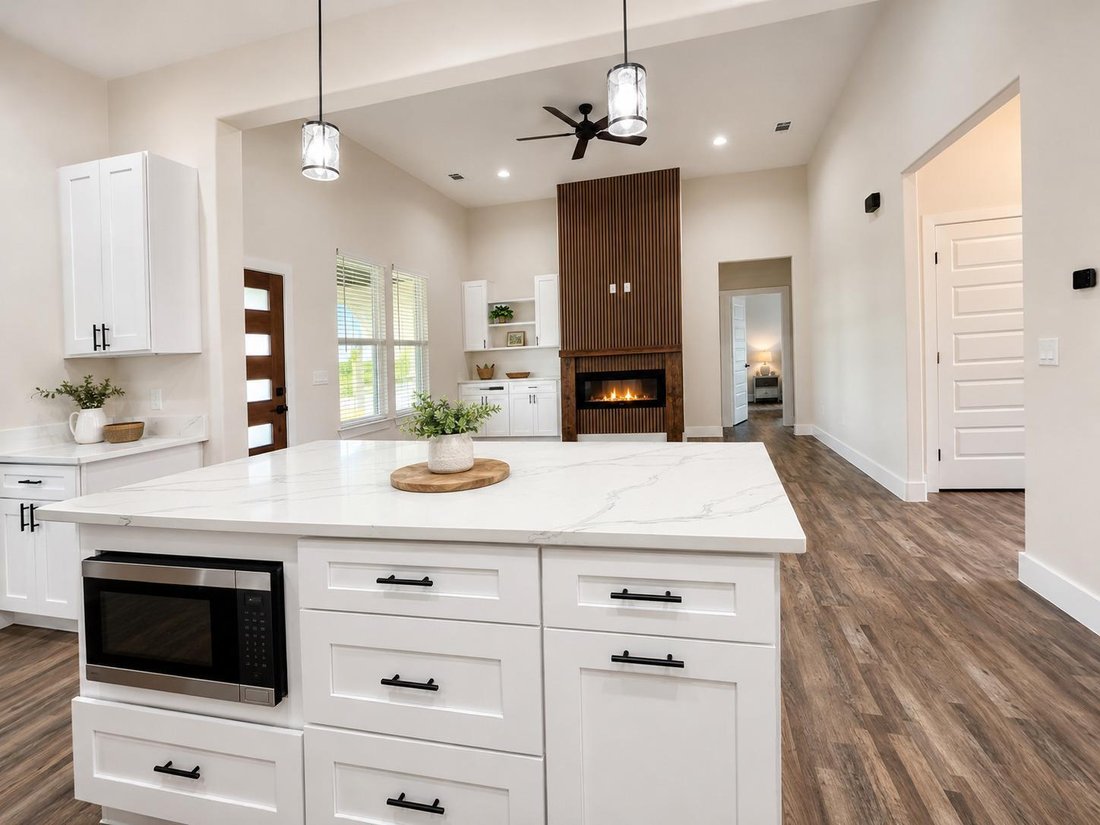 House in Elgin, Texas, United States 4 - 18414833