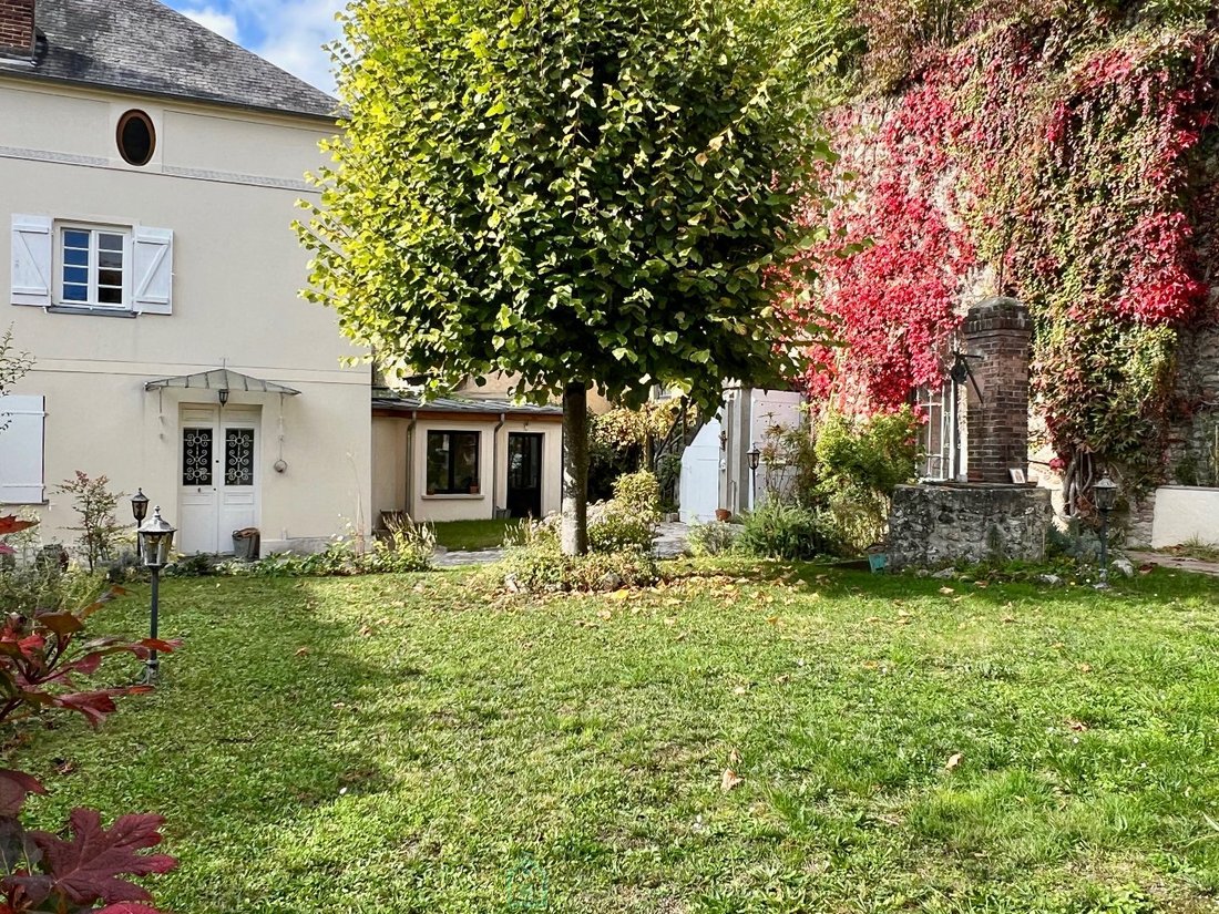 House in Vetheuil, Ile-de-France, France 2 - 18415175