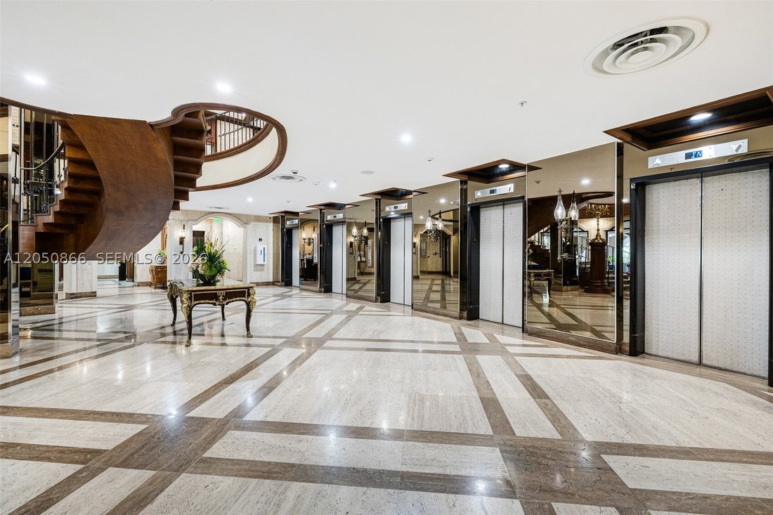 Condo in Miami Beach, Florida, United States 3 - 18407363