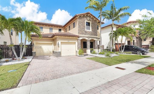 Maison à Doral, Floride, États-Unis 1