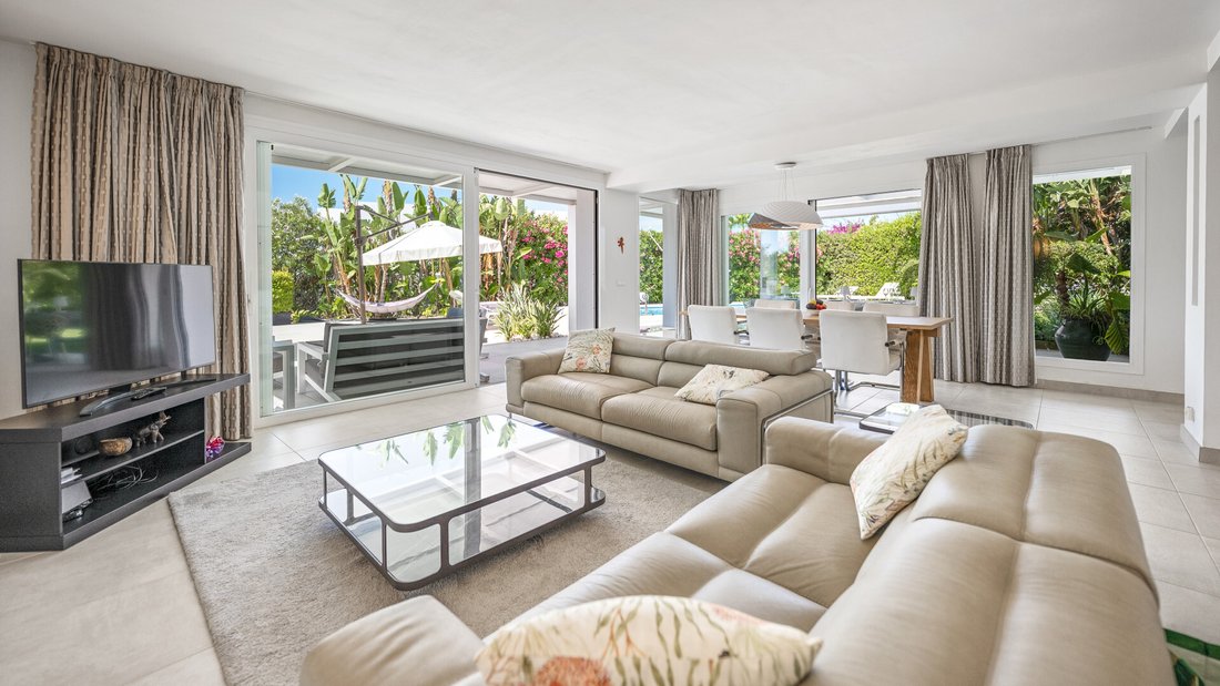 Villa in Elviria-Cabopino, Marbella, Spain 4 - 18408289