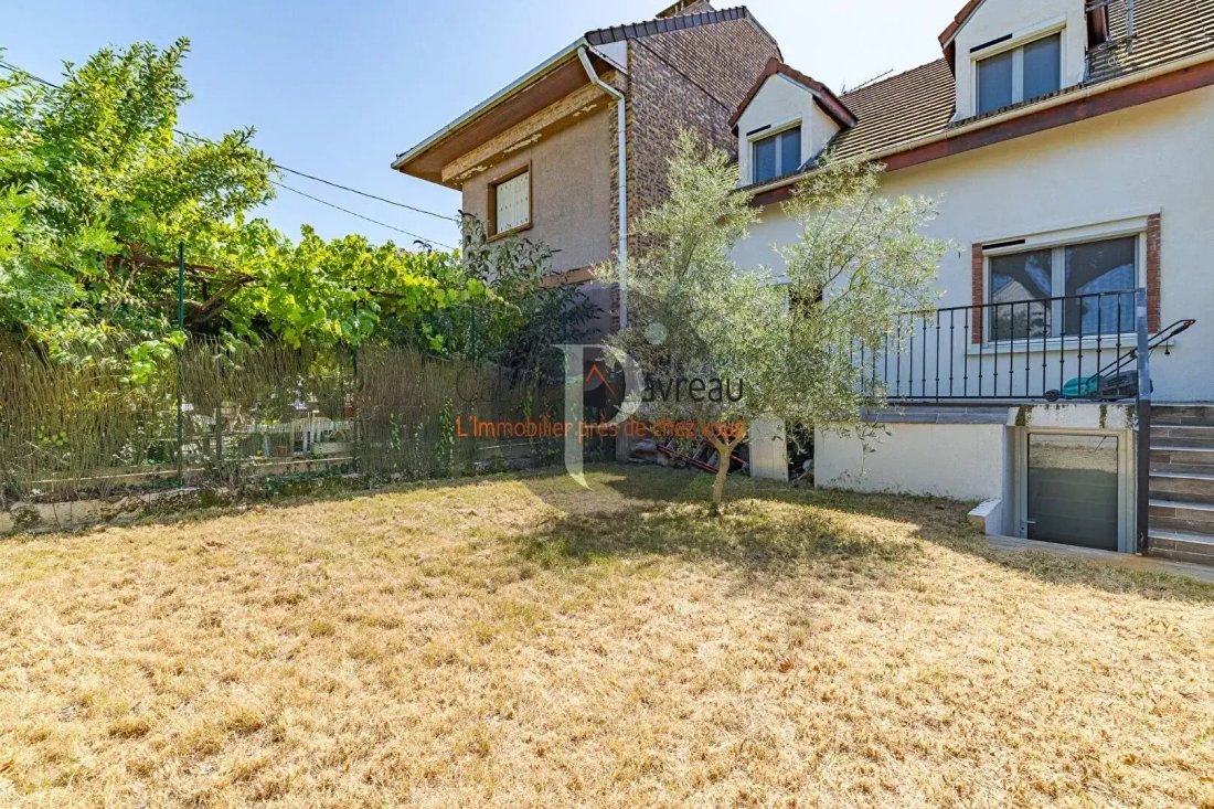 House in Vitry-sur-Seine, Ile-de-France, France 1 - 17646532