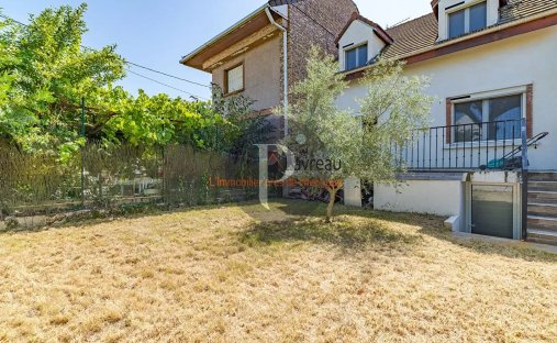 House in Vitry-sur-Seine, Ile-de-France, France 1