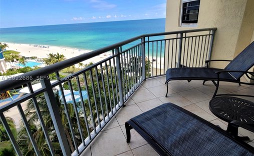 Condo in Sunny Isles Beach, Florida, United States 1