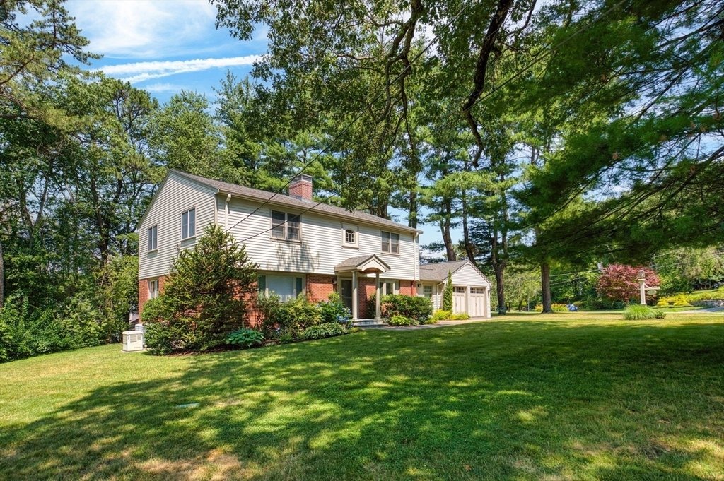 House in Lexington, Massachusetts, United States 2 - 18416054