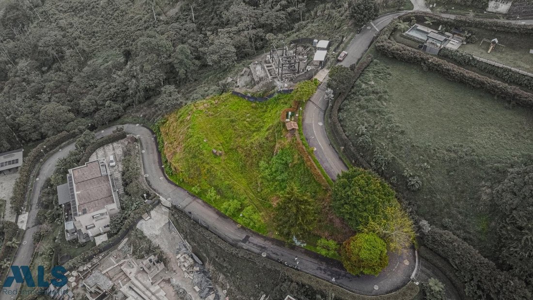 Land in Santa Elena, Antioquia, Colombia 5 - 18403729