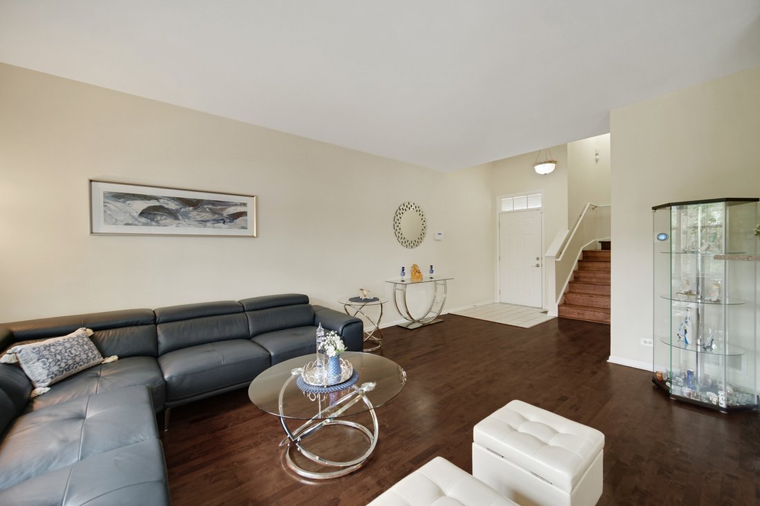 Townhouse in Vernon Hills, Illinois, United States 3 - 18408385