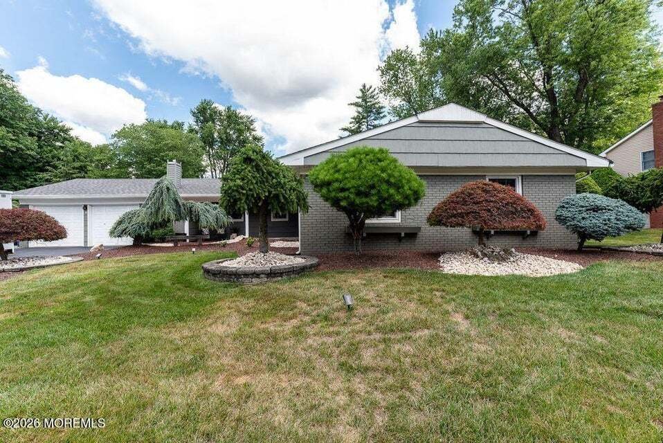 House in Marlboro Township, New Jersey, United States 2 - 18402638