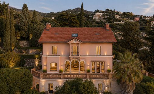 Villa in Central Hill, Alassio, Liguria 1