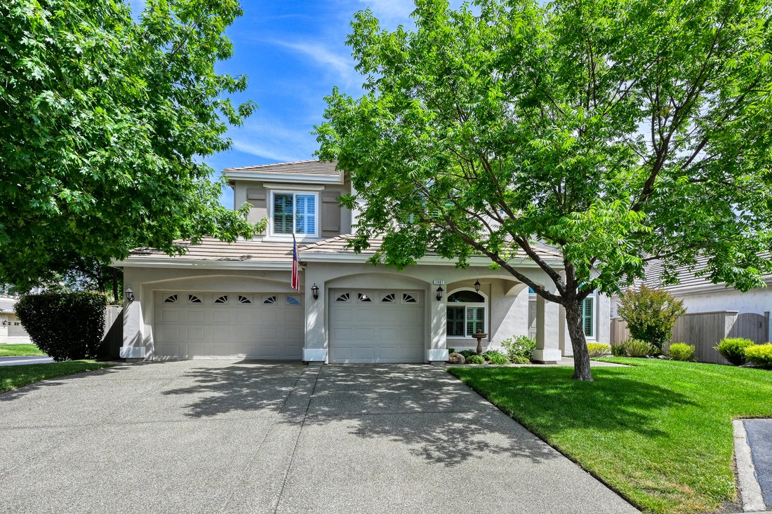 Roseville, California, United States 4 - 18412205