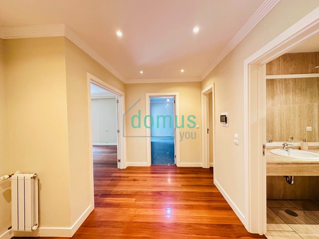 Apartment in Lordelo do Ouro e Massarelos, Porto District, Portugal 2 - 18416354