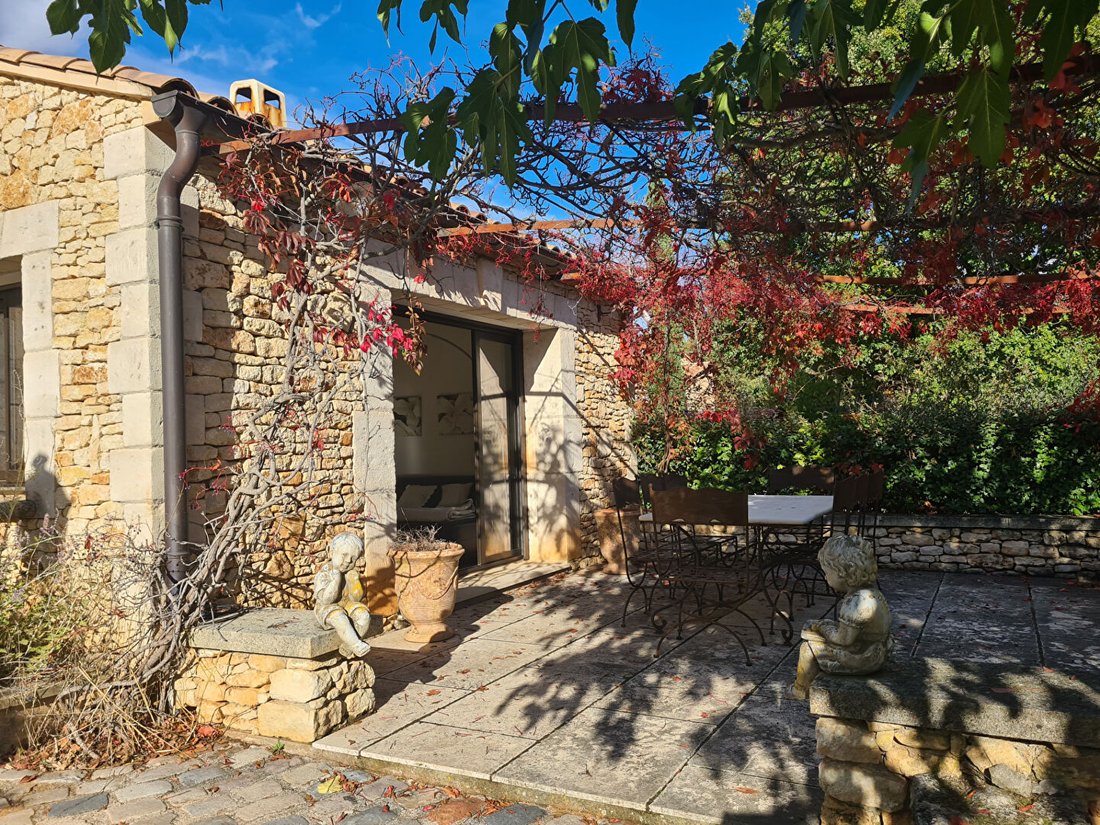 Villa in Roussillon, Provence-Alpes-Côte d'Azur, France 2 - 18405521