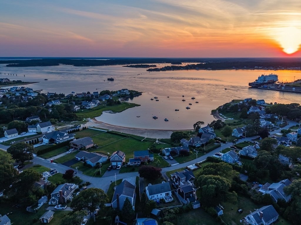 House in Bourne, Massachusetts, United States 1 - 18025089