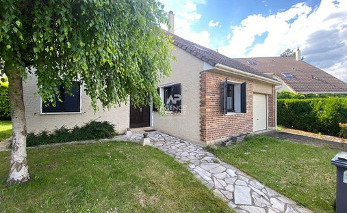 House in Montesson, Ile-de-France, France 1