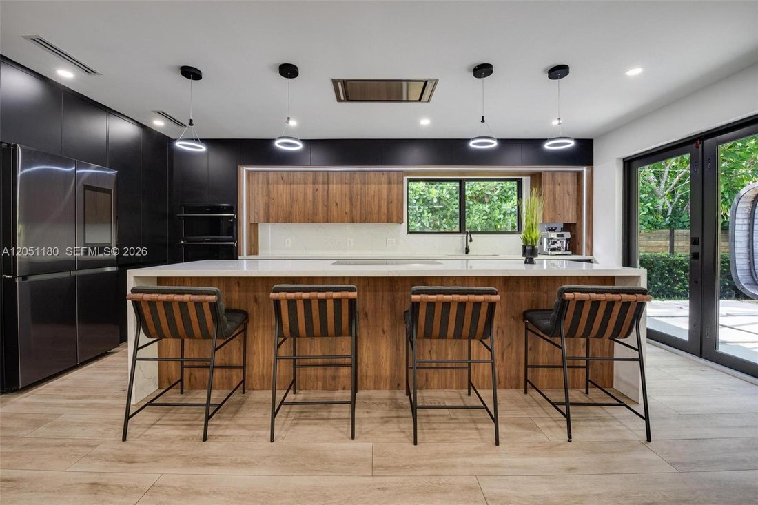 House in Miami, Florida, United States 3 - 18409072