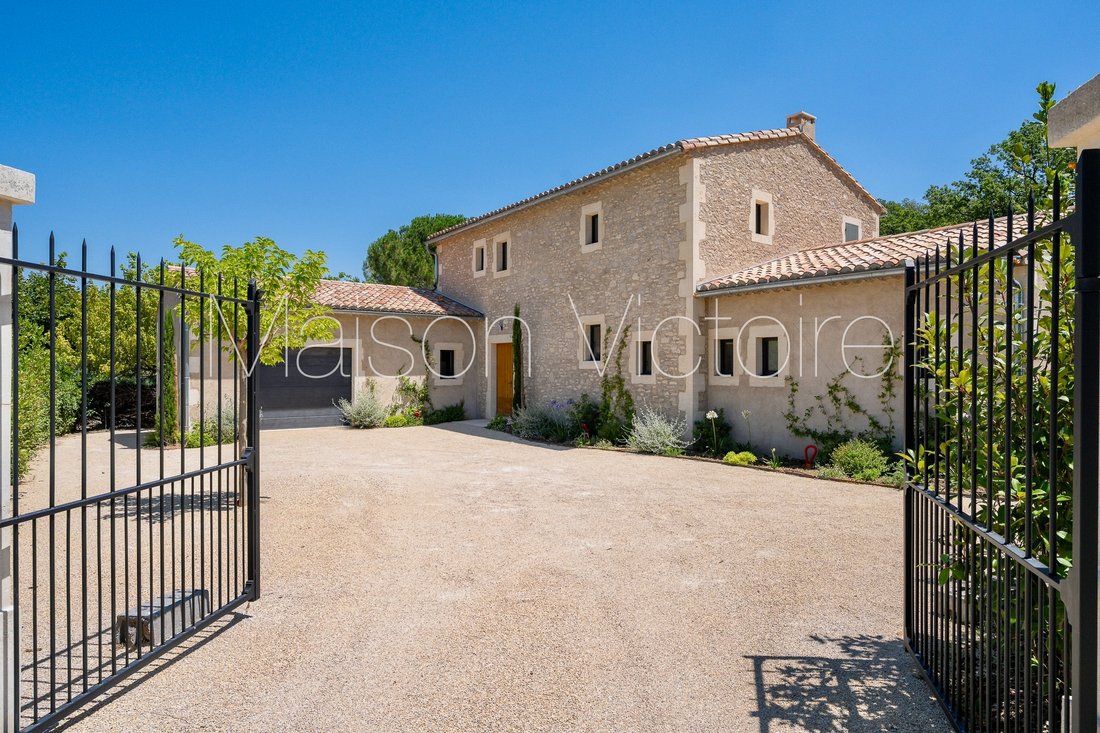 House in Bonnieux, Provence-Alpes-Côte d'Azur, France 4 - 18415278
