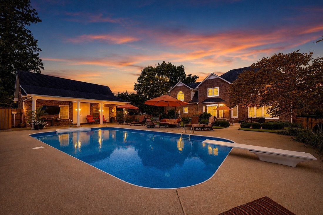 House in Tullahoma, Tennessee, United States 3 - 17846587
