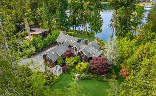 House in Bainbridge Island, Washington, United States 1