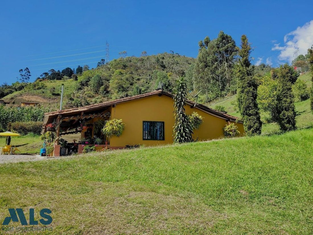 Finca in Guarne, Antioquia, Colombia 1 - 18403492