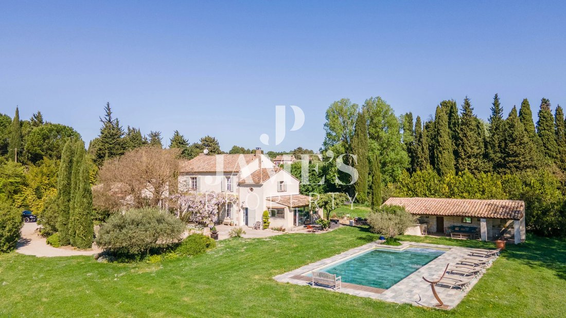 House in Saint-Rémy-de-Provence, Provence-Alpes-Côte d'Azur, France 2 - 18413354
